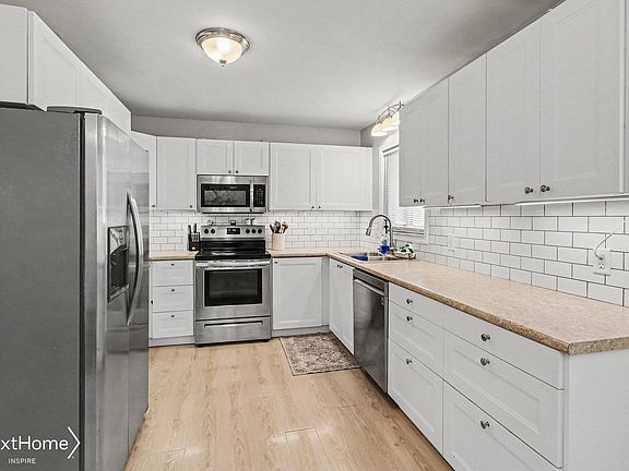4th image of 5421 Don Shenk Dr