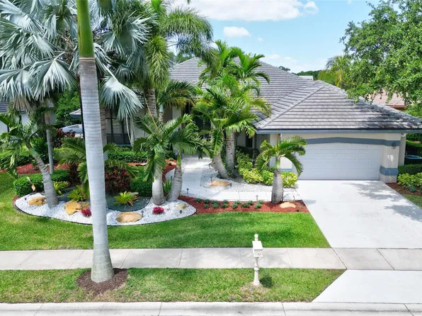 415 Coconut Circle, Weston, FL 33326