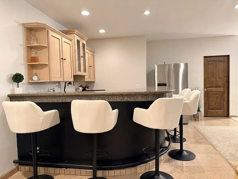 Basement wet bar