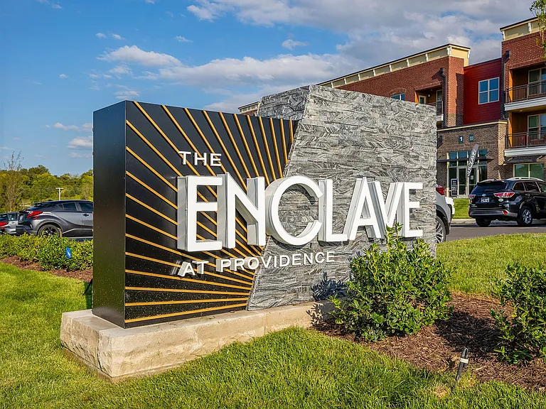The Enclave at Providence Luxury Apartments — Photo 30