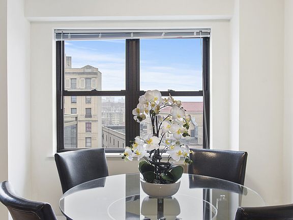 The Grand - Alcove 2 - F Line