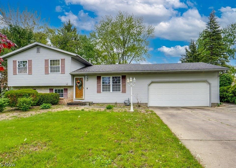 1st image of 3277 Longwood Dr