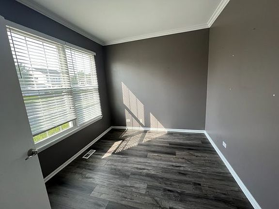 3rd image of 1820 Westridge Pl