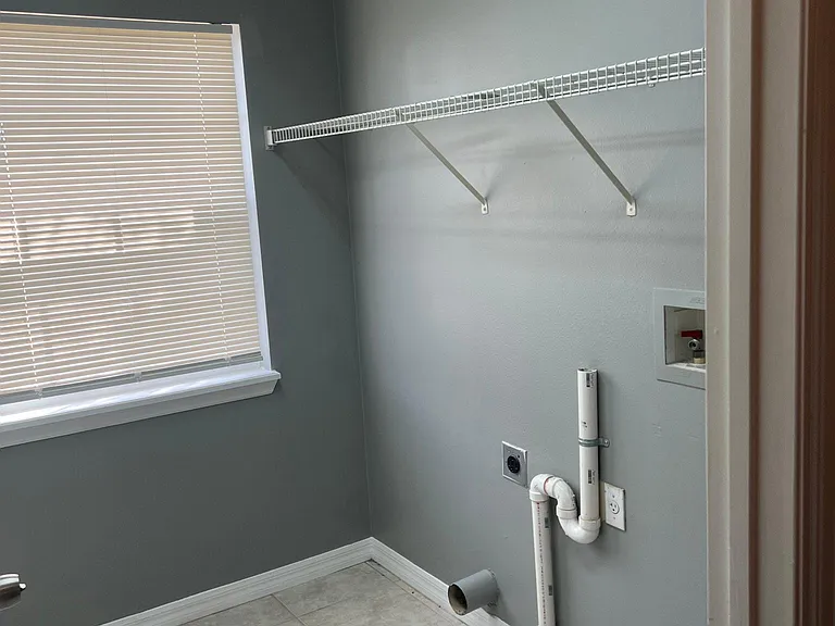 6619 Mangrove Chase Ave — Photo 3