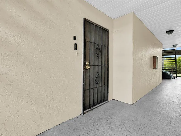 5713 Foxlake Dr #1 — Photo 14