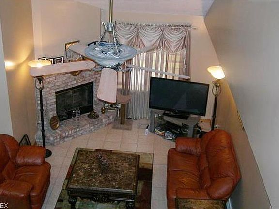 5th image of 7406 E Huntington Dr APT B