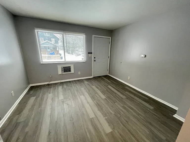 595 Brown St #2 — Photo 28