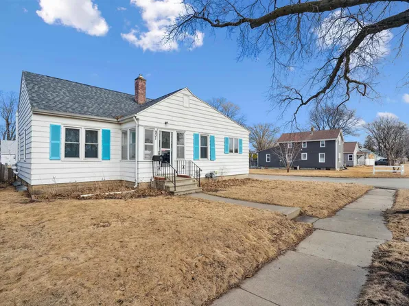 931 Byron Ave, Waterloo, IA 50702