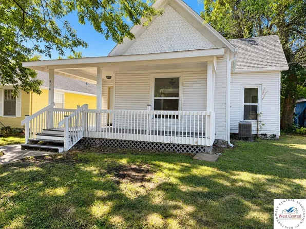 916 S Moniteau Ave, Sedalia, MO 65301