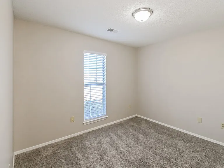 7184 Brandee Dr — Photo 12