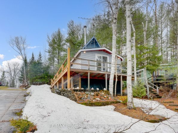 28 Wildwood Ln, Perry, ON P0A 1J0