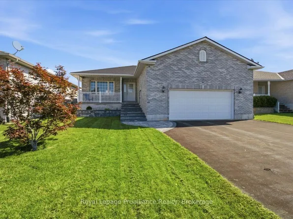 35 Forest Valley Dr, Quinte West, ON K0K 2C0