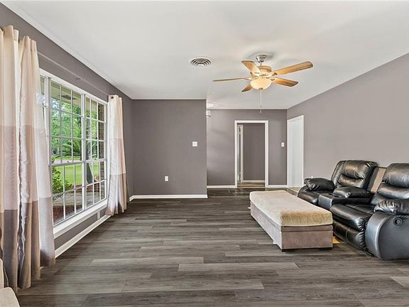 3rd image of 311 Margon Ct