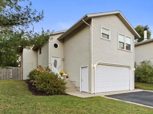940 Rhyners LANE, Twin Lakes, WI 53181