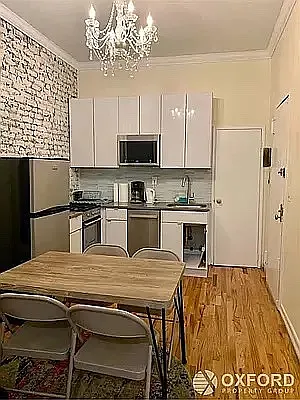 Rented by Oxford Property Group | media 30