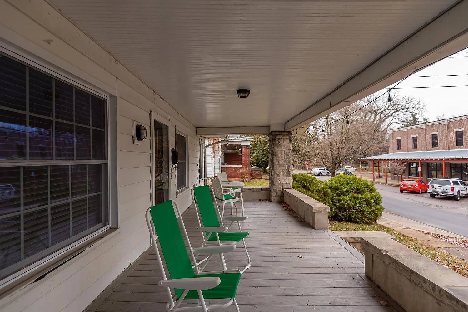 4 bed, 2.5 bath, 1500 sqft, $3,500 — Photo 1