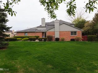 51390 Fox Hill Trl, Chesterfield, MI 48047