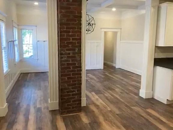 3rd image of 2617 H St #A