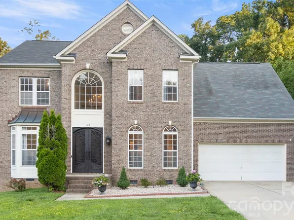 108 Doby Creek Ct, Fort Mill, SC 29715