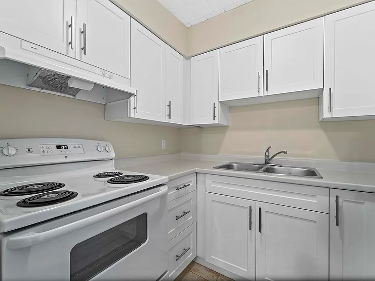 45 Timmins Cres — Photo 11