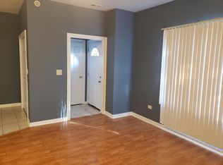 1330 W 109th St APT 1, Chicago, IL 60643