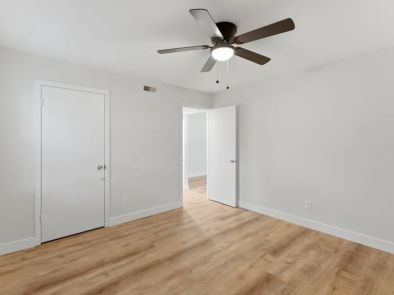 131 Overbrook Dr #10 — Photo 7