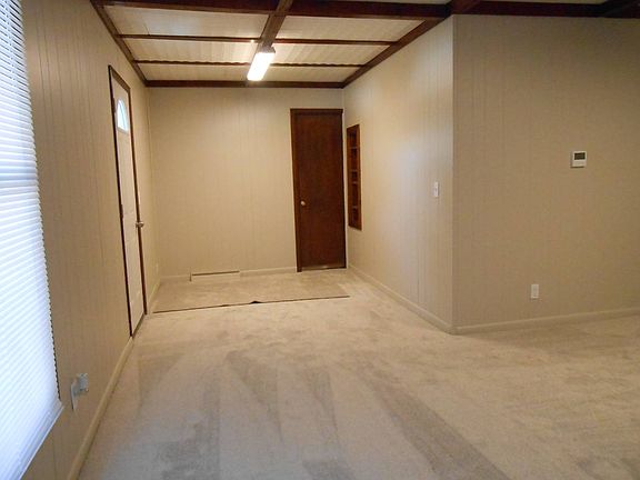 5th image of 305 N Grand St