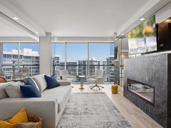 1730 Avenida Del Mundo Unit 1401, Coronado, CA 92118