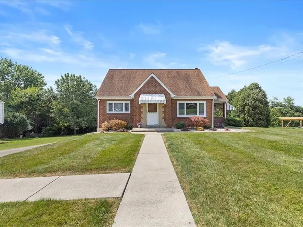 12070 Bradley Dr, North Huntingdon, PA 15642