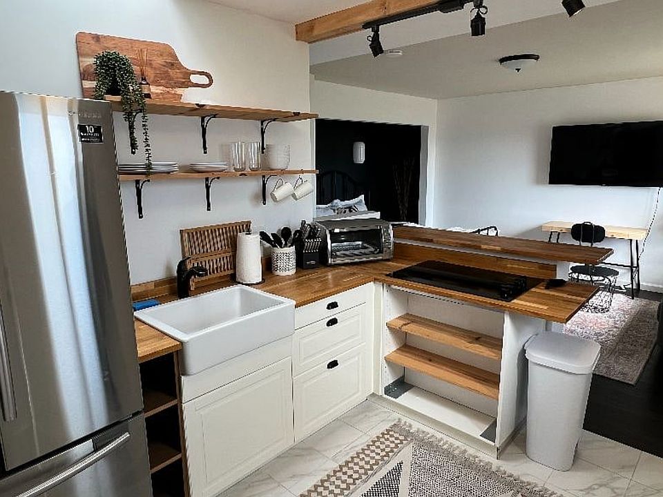 1st image of 3663 Penniman Ave #2