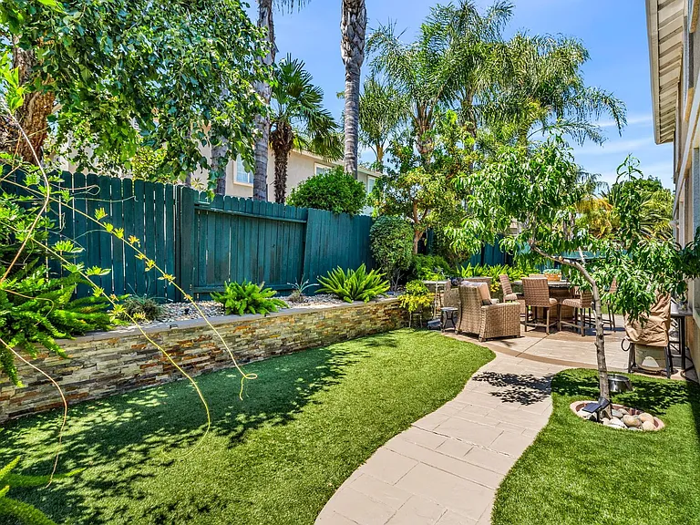 1215 Royal Ann Ct — Photo 44