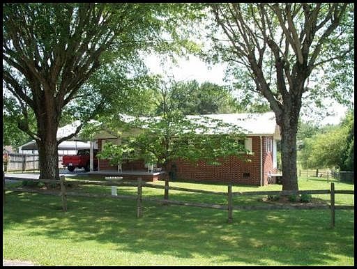 2nd image of 152 Glenwood Dr