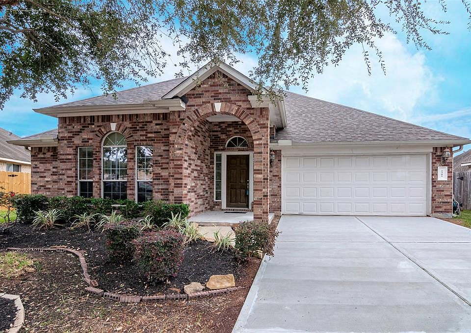 1st image of 2305 Short Springs Ct