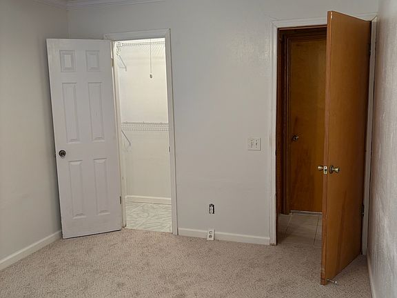 4th image of 6207 Fir Valley Dr