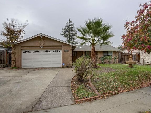 2nd image of 3417 Woodside Ln