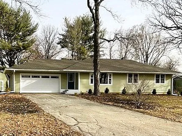 13389 Ash Rd, Genoa, IL 60135