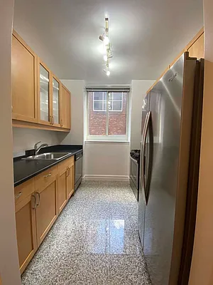 Rented by Park River | media 32