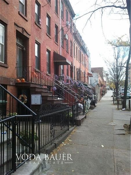 1st image of 145 17th St APT 1