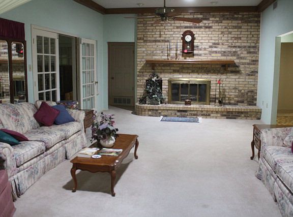2nd image of 3326 Grandview Dr