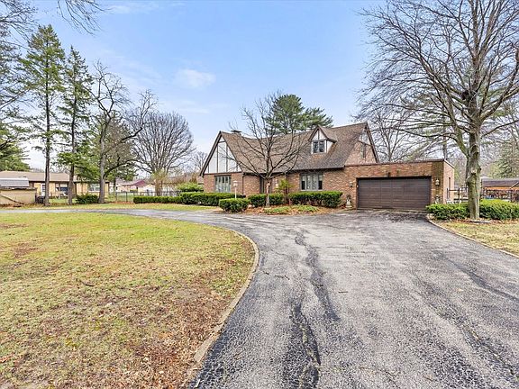 2nd image of 1015 Lowden Rd