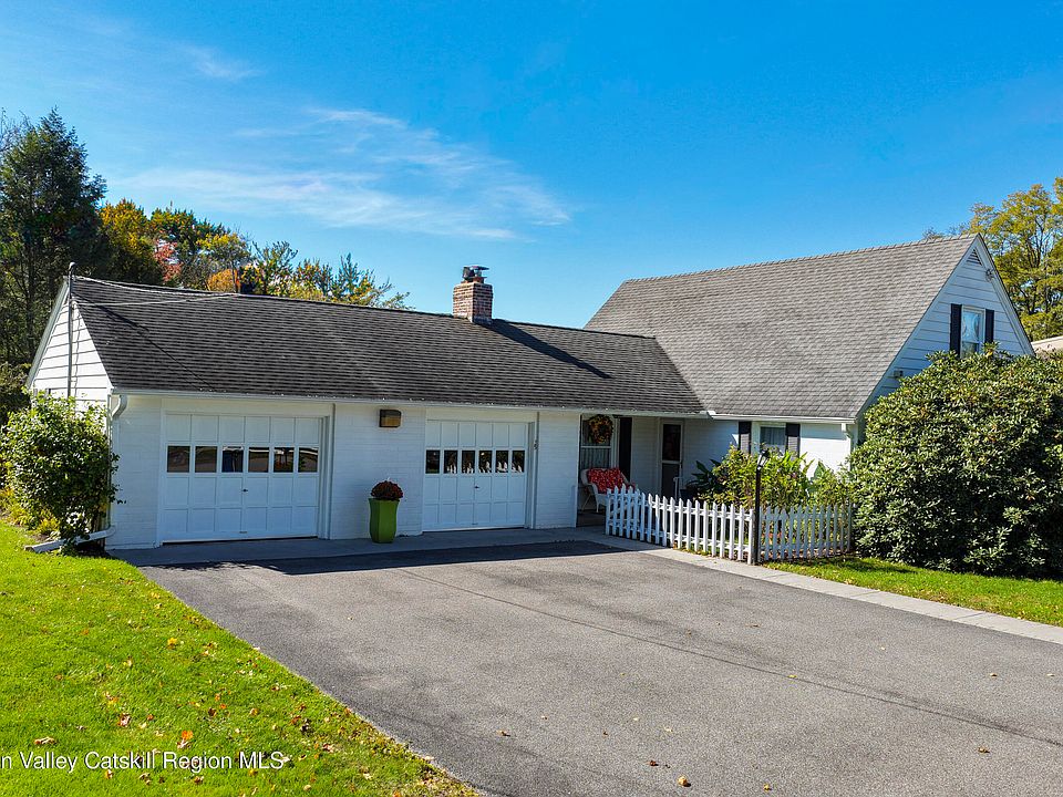 1st image of 25 Wildwing Park Road