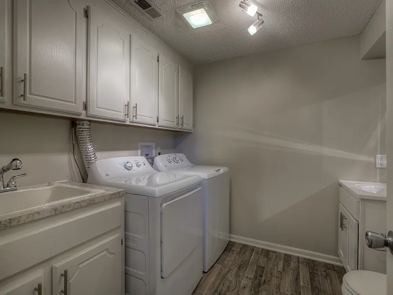3307 S 133rd St — Photo 3