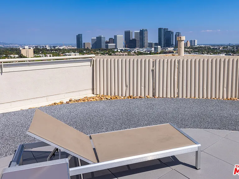 10590 Wilshire Blvd #704 — Photo 25