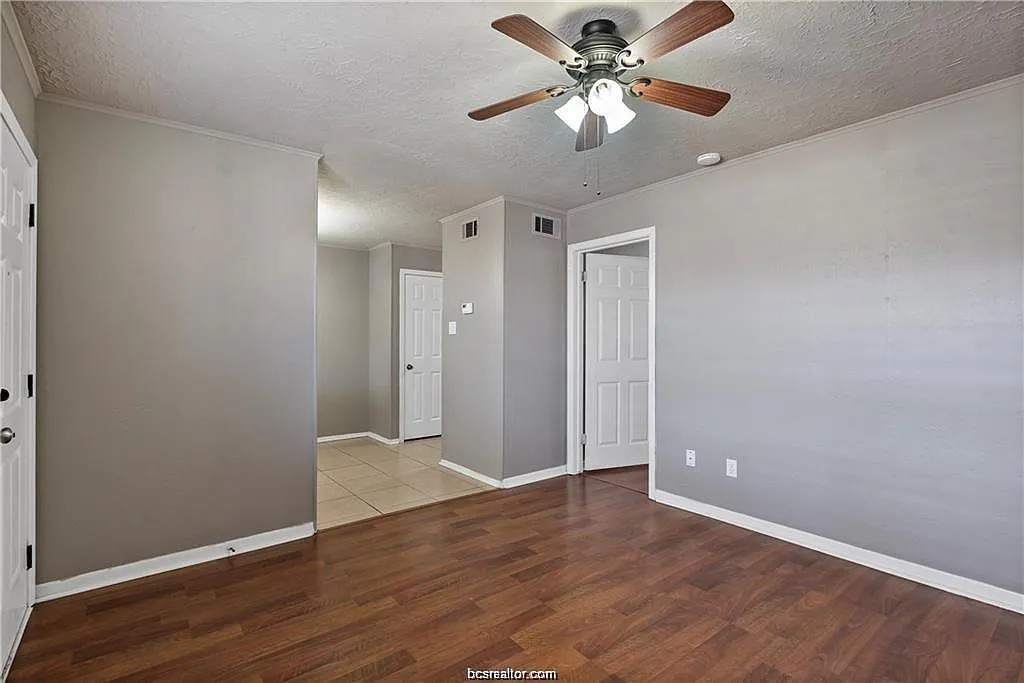 1 bed, 550 sqft, $950 — Photo 4