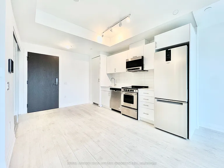 412 Silver Maple Rd #308 — Photo 7