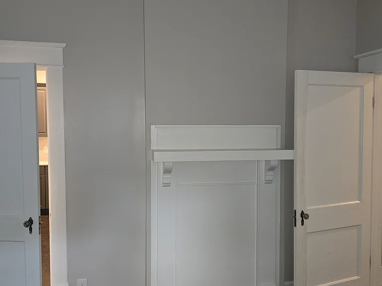 225 Bond St — Photo 19