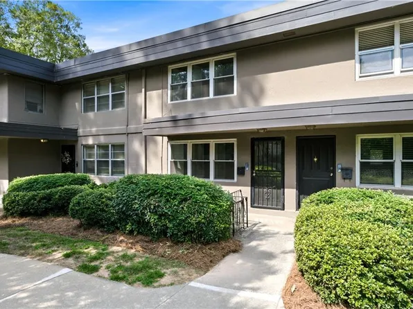 276 Lakemoore Dr NE APT C, Atlanta, GA 30342