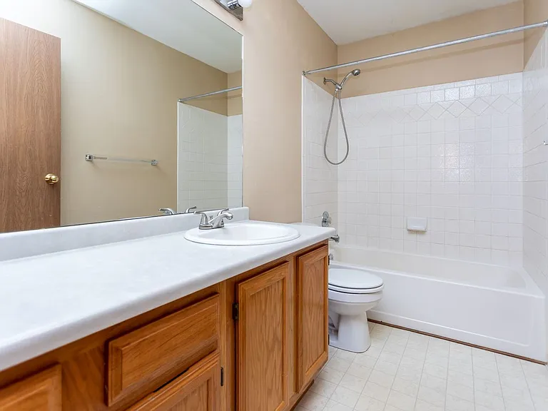 1130 Pond Side Dr — Photo 27