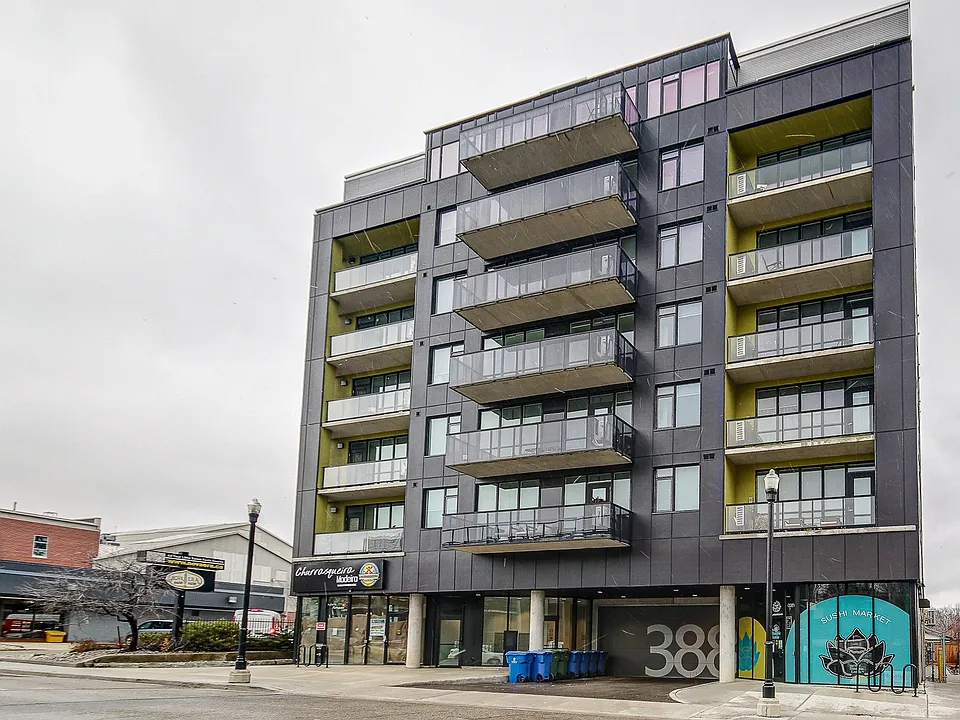 388 King St E #203