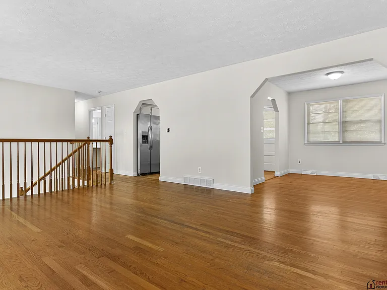 3330 Tisdale Dr — Photo 5